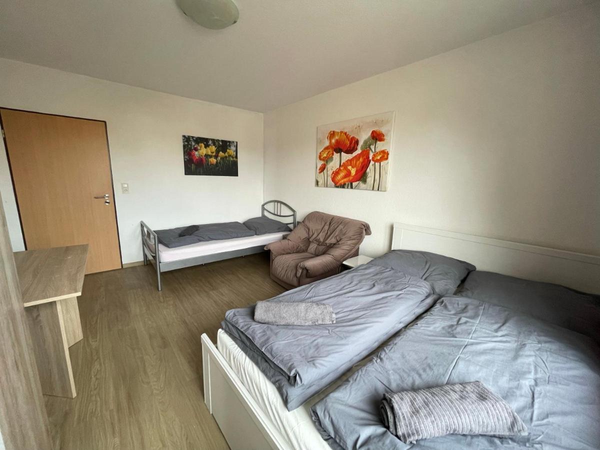 Schoene Einfache Ferienwohnung Mitten In Oldenburg Esterno foto