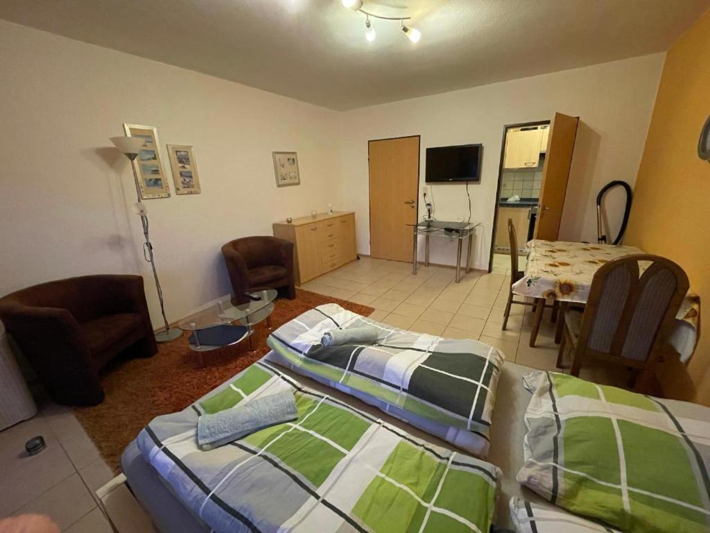 Schoene Einfache Ferienwohnung Mitten In Oldenburg Esterno foto